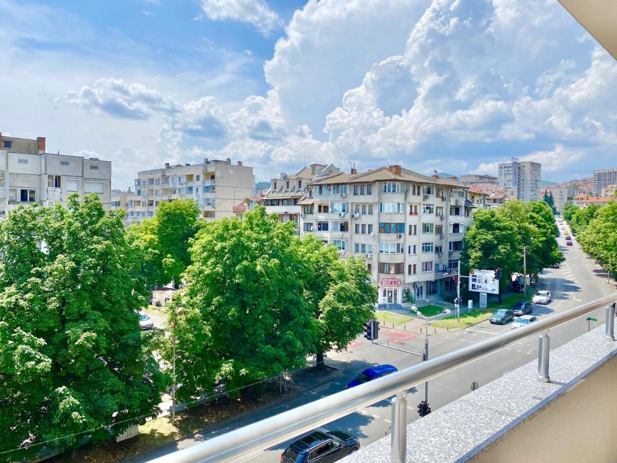 Colourful Apartment For 4 Guests And Free Parking Stara Zagora Luaran gambar