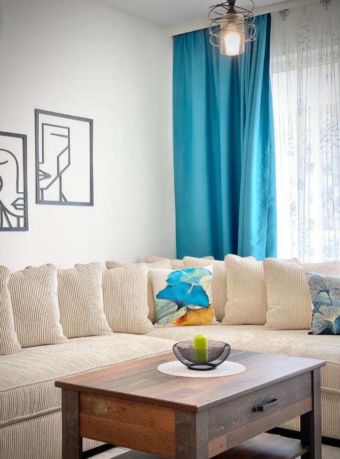 Colourful Apartment For 4 Guests And Free Parking Stara Zagora Luaran gambar